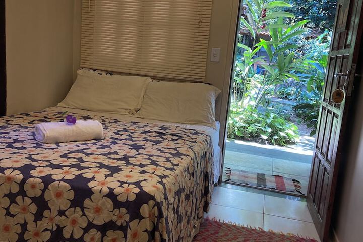 Room 9 of 76