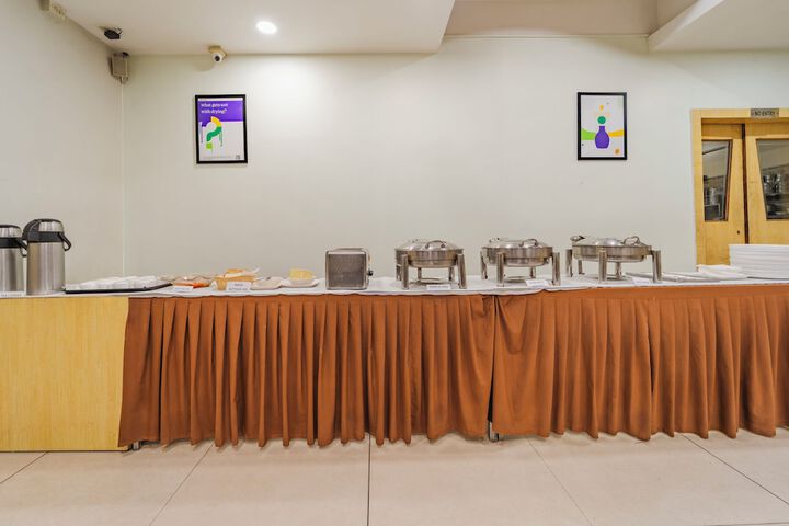 Dining 27 of 47