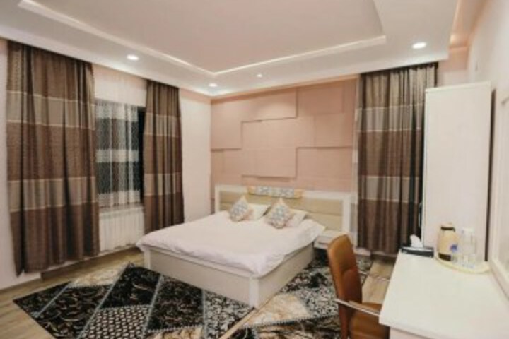 ROMISH HOTEL