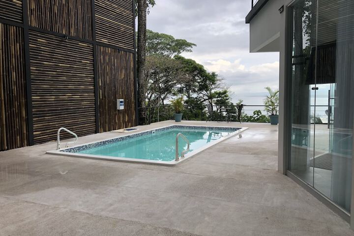 Pool 63 of 114