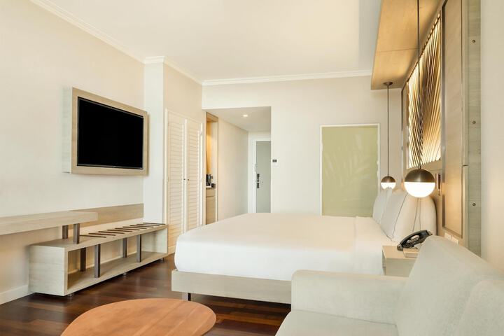 Room 31 of 152