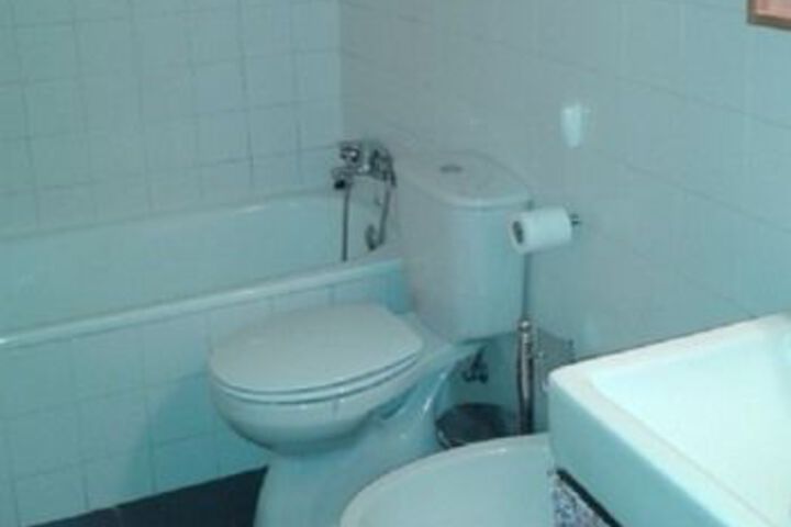 Room 3 of 12