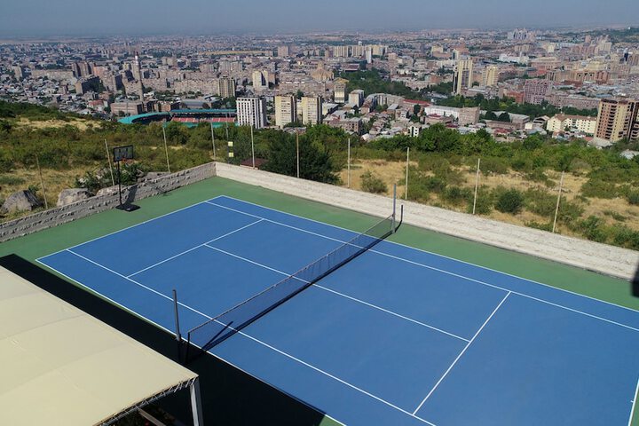 Tennis court