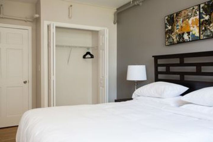 Room 8 of 21