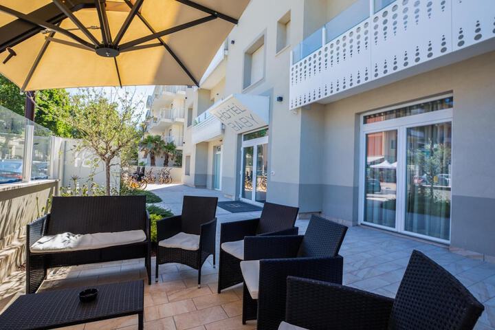 Terrace/Patio 23 of 53