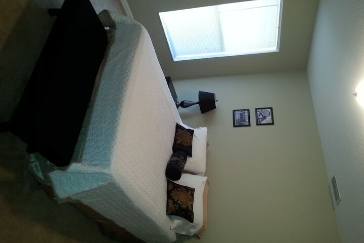 Room 3 of 29