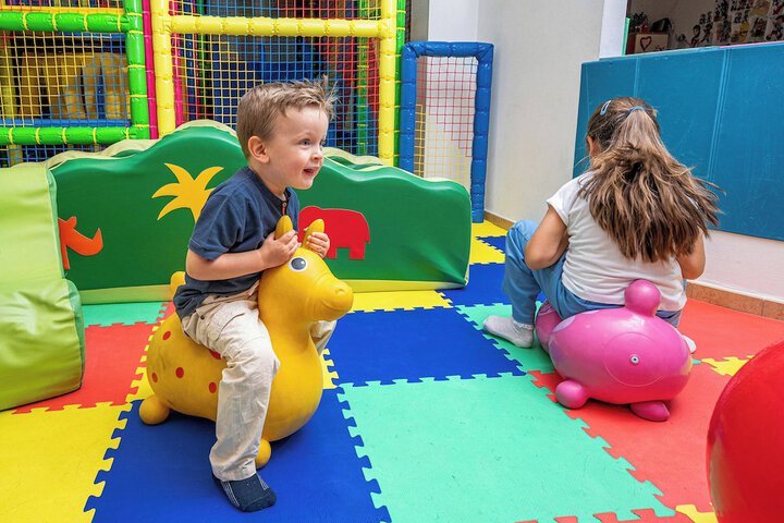 Childrens Activities 168 of 212
