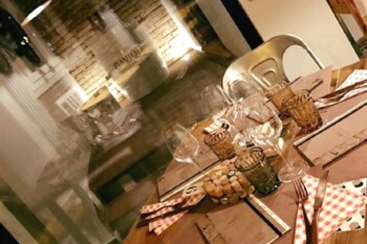 Dining 6 of 14