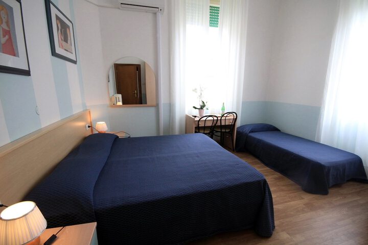 Room 7 of 22