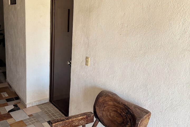 Room 16 of 82