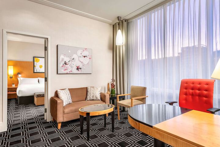 Room 14 of 83