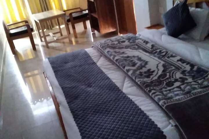 Room 9 of 21