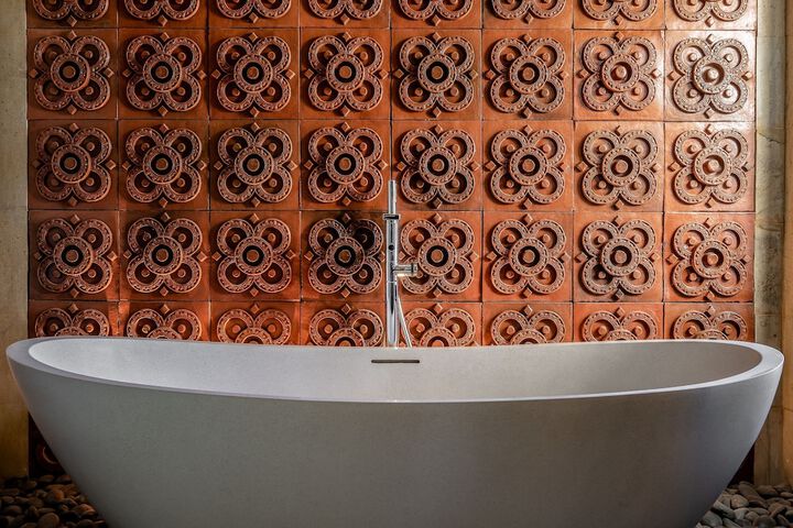 Room 23 of 43