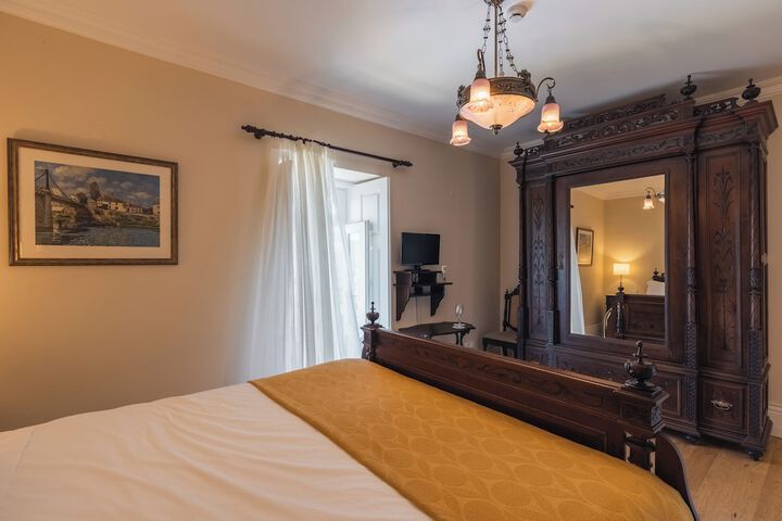 Room 20 of 193