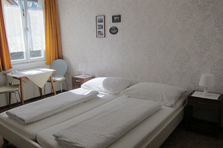 Room 12 of 24