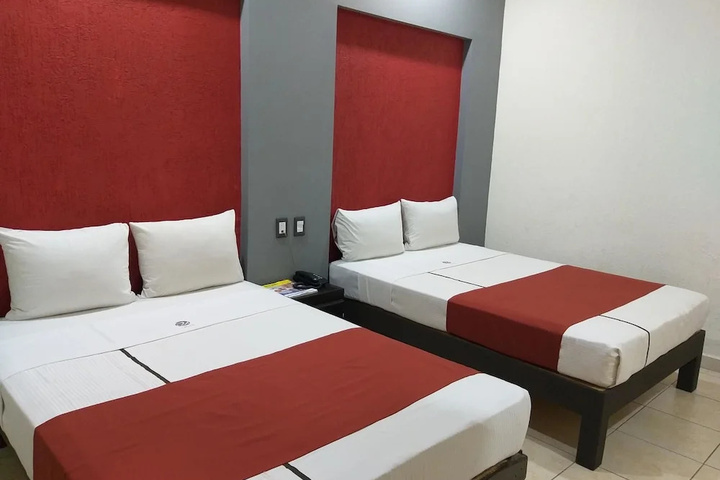 Room 5 of 15