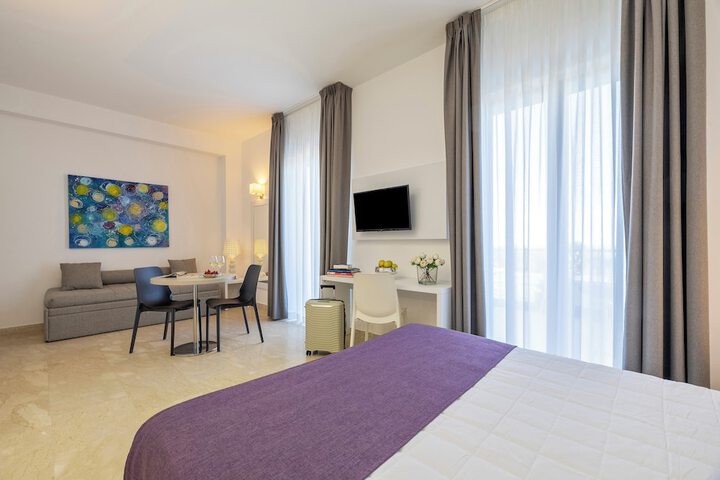 Room 34 of 128