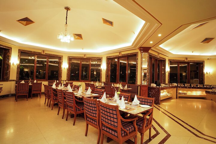 Dining 61 of 112