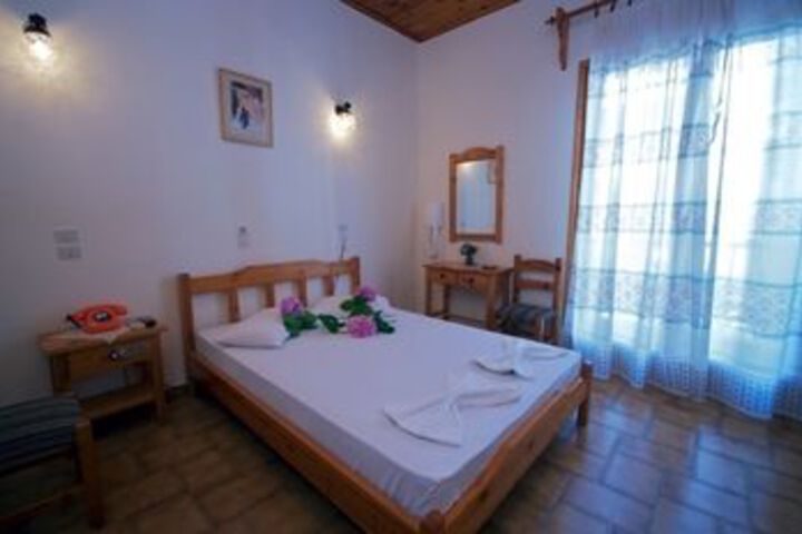 Room 10 of 15