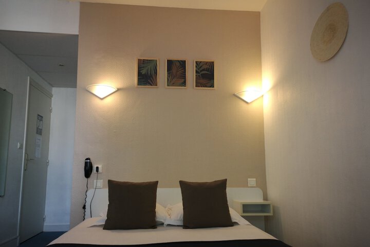 Room 9 of 41