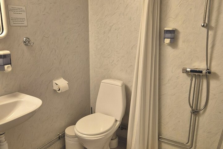 Room 21 of 50