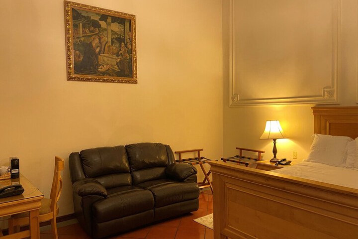 Room 26 of 87