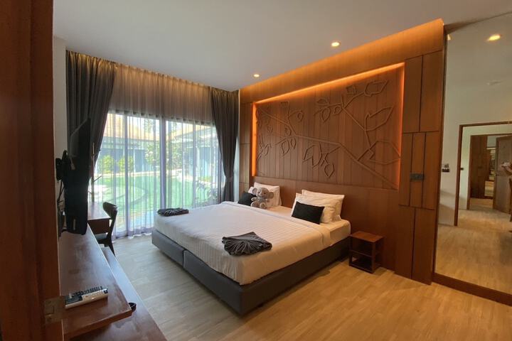 Room 21 of 132
