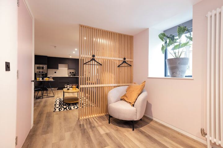 Room 10 of 60