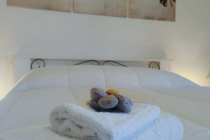 Room 15 of 37