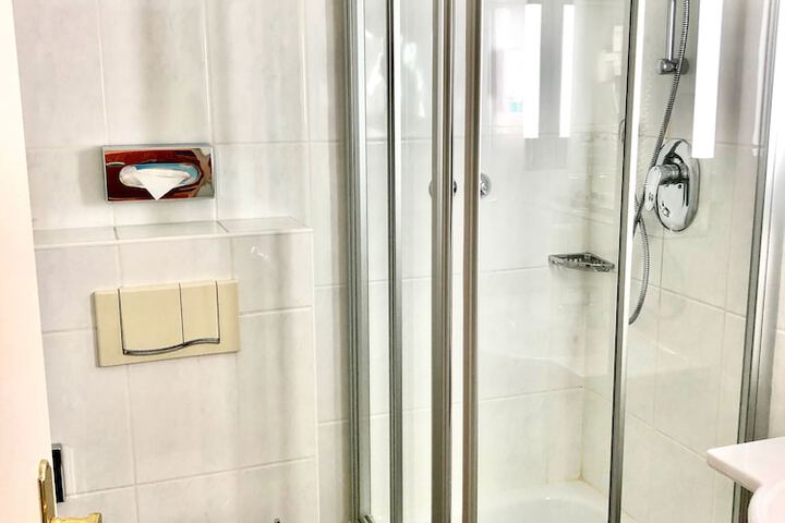 Bath Photo