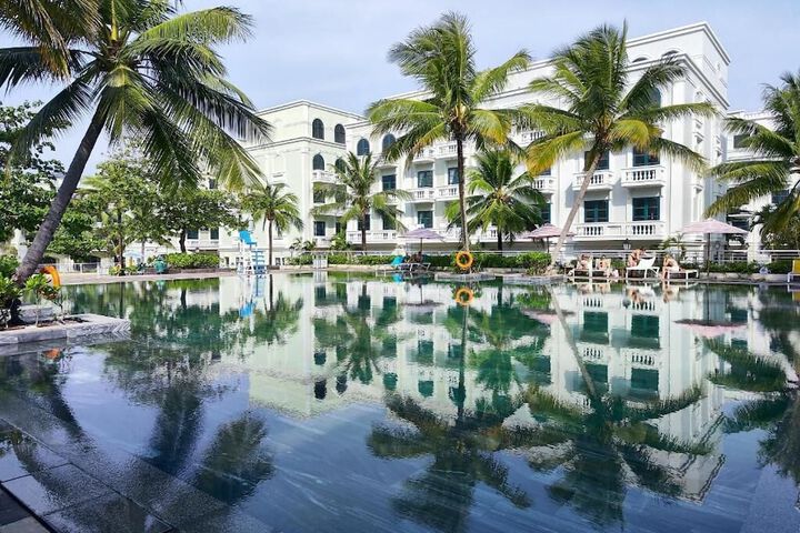 Sunset Marina Hotel