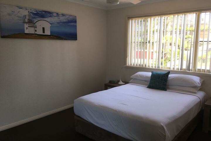 Room 2 of 30