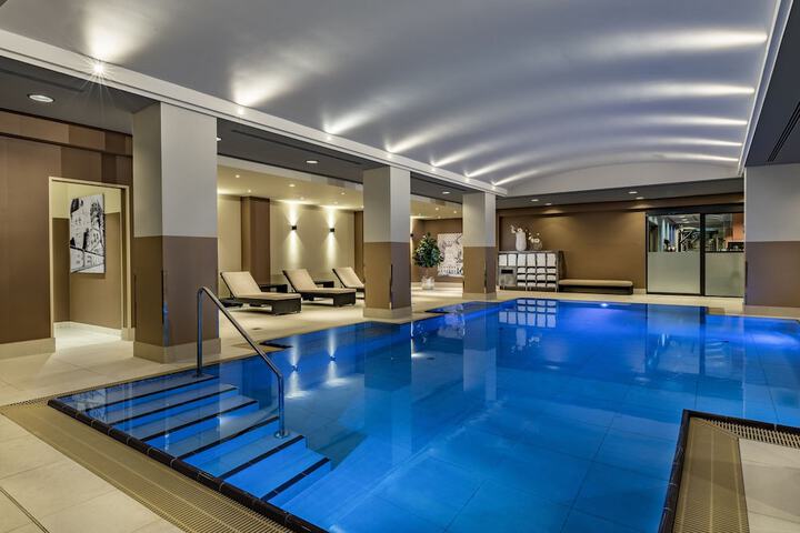 Pool 33 of 117