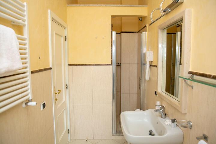 Room 105 of 110