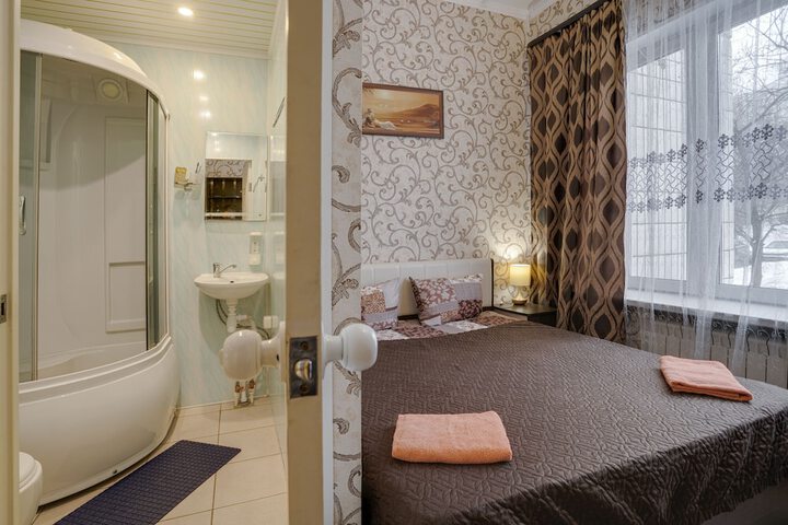 Room 7 of 28