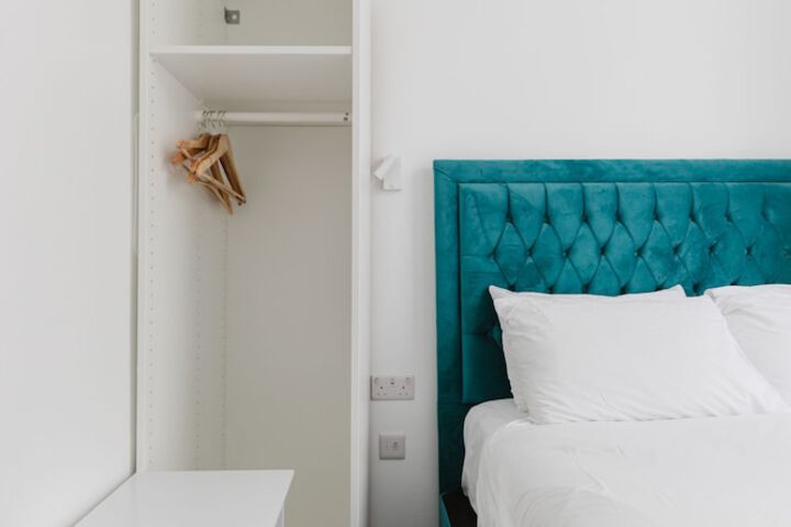 Room 22 of 122