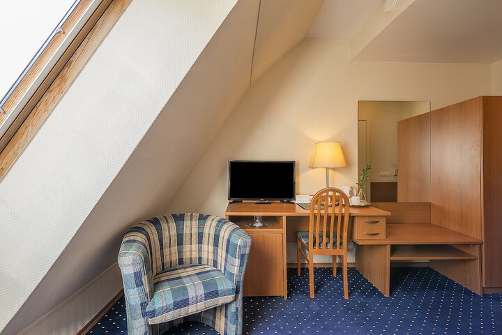 Room 15 of 56