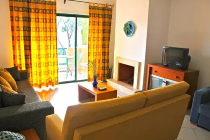 Room 3 of 11