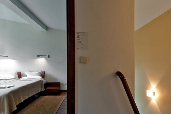 Room 21 of 131