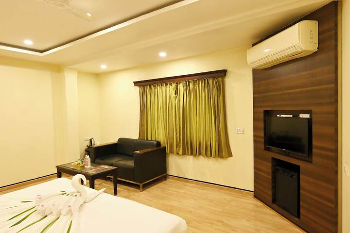 Room 15 of 61