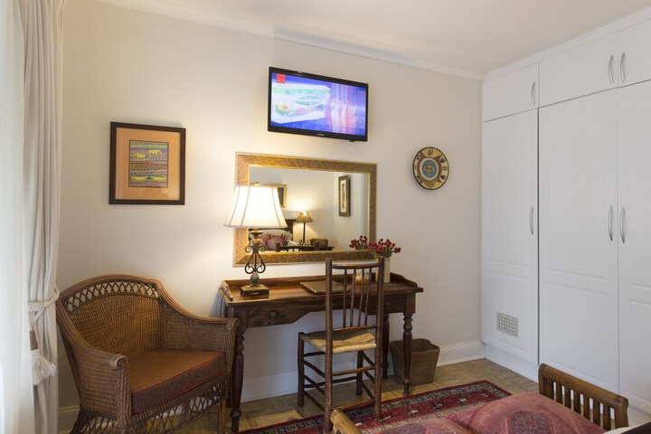 Room 20 of 49
