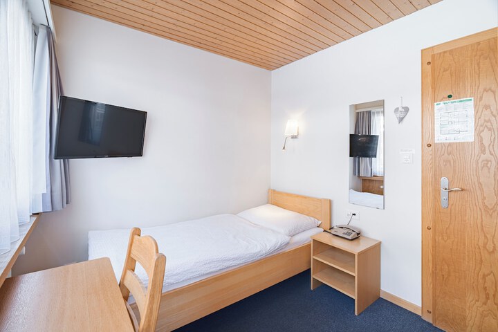 Room 22 of 75