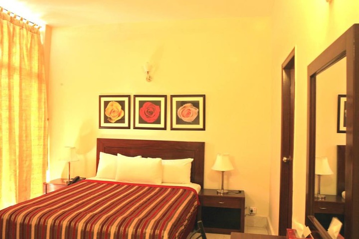 Room 7 of 22