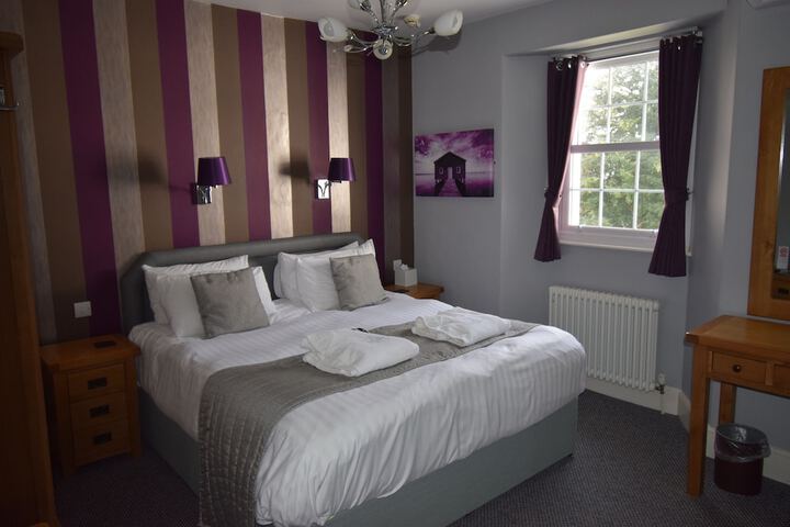 Room 15 of 112
