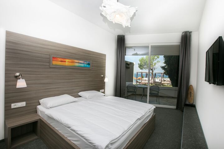 Room 10 of 79