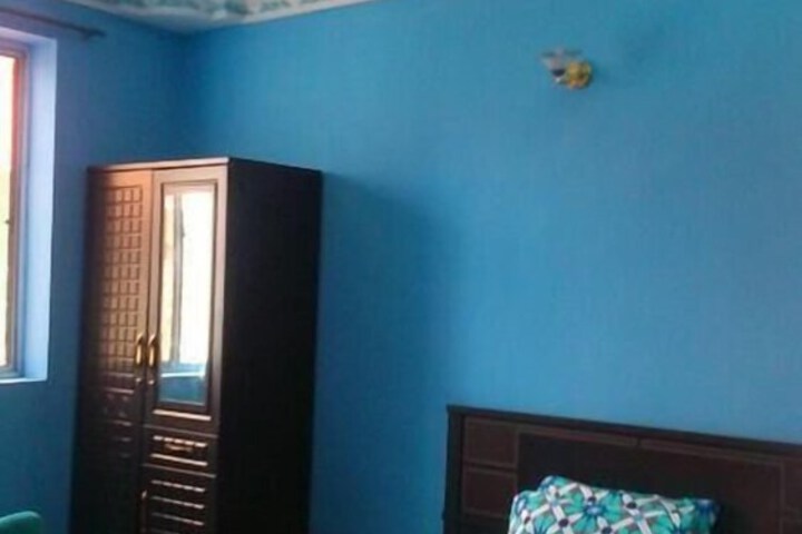 Room 11 of 20