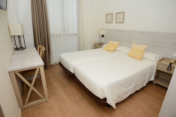 Room 5 of 58