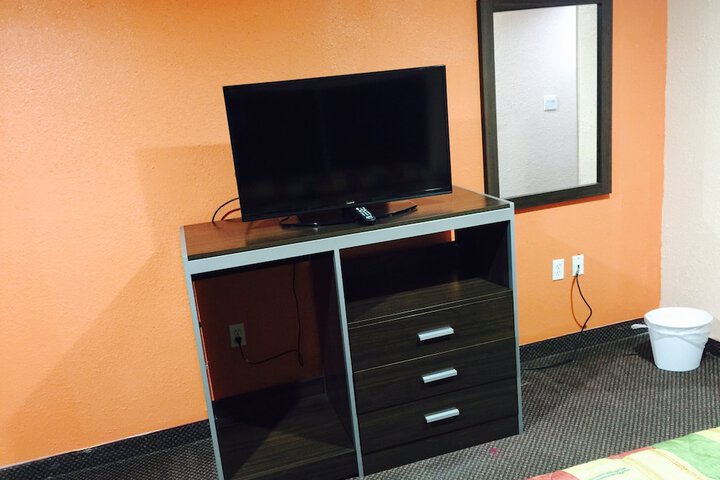 Room 5 of 27