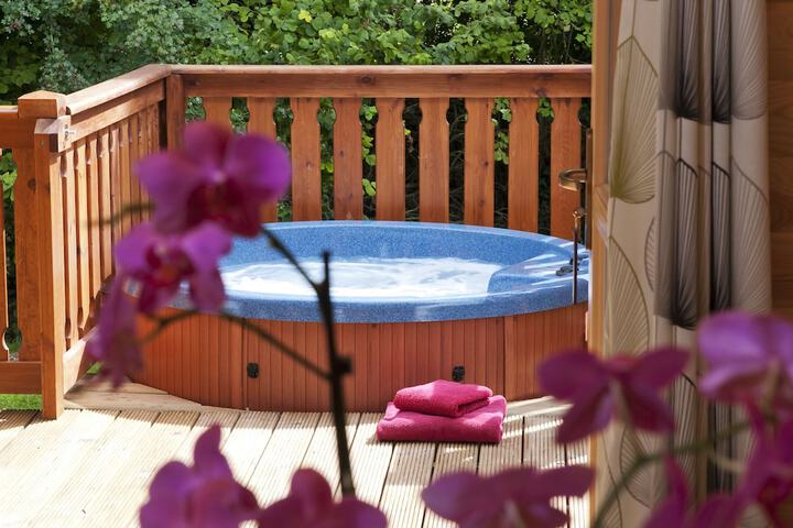 Hot Tub 24 of 30