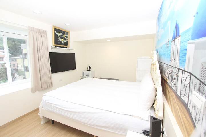 Room 127 of 246